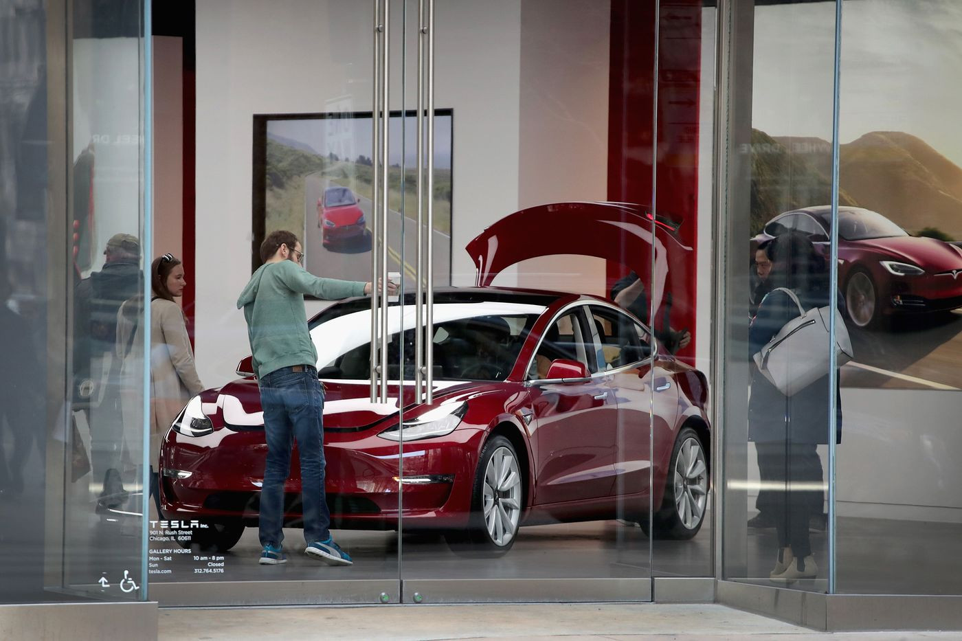 Tesla tiếp tục bị kiện vì hệ thống tự lái Autopilot - Ảnh 3.