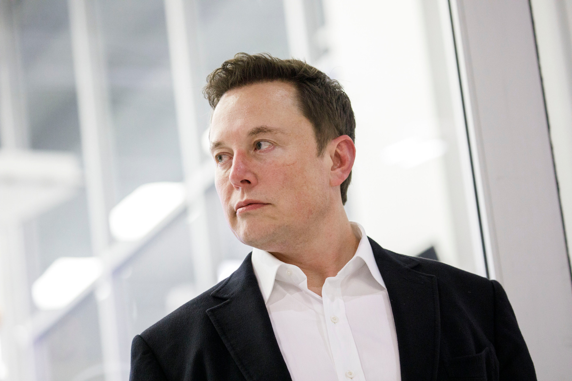 Elon Musk ‘thấm đòn’ chính sách đi làm khắc nghiệt: Mục tiêu 40 giờ/tuần bất khả thi, văn phòng không đủ chỗ ngồi, thiết bị - Ảnh 4.