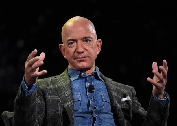 Jeff Bezos tụt hạng trong bảng xếp hạng tỷ phú, vì đâu nên nỗi? - Ảnh 1.