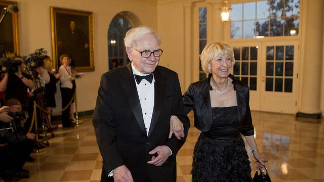 Hôn nhân kỳ lạ của tỷ phú Warren Buffett - Ảnh 4.