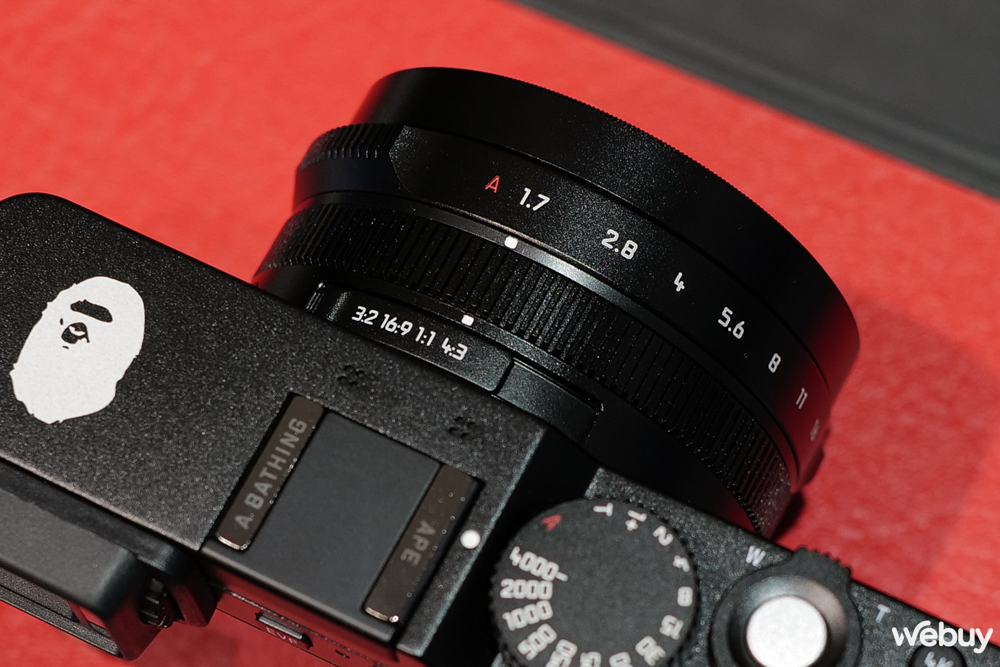 Trên tay Leica D-Lux 7 phiên bản đặc biệt &quot;A Bathing Ape x Stash&quot;: - Ảnh 14.