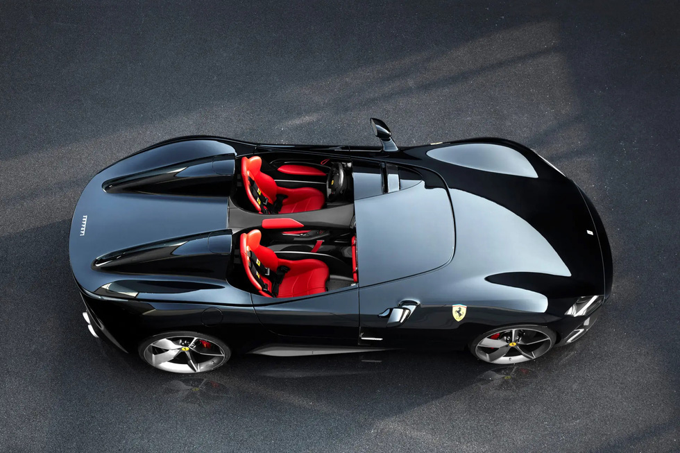 Tỉ phú rởm dùng siêu xe Ferrari lừa đảo những người giàu hàng triệu USD như thế nào - Ảnh 8.