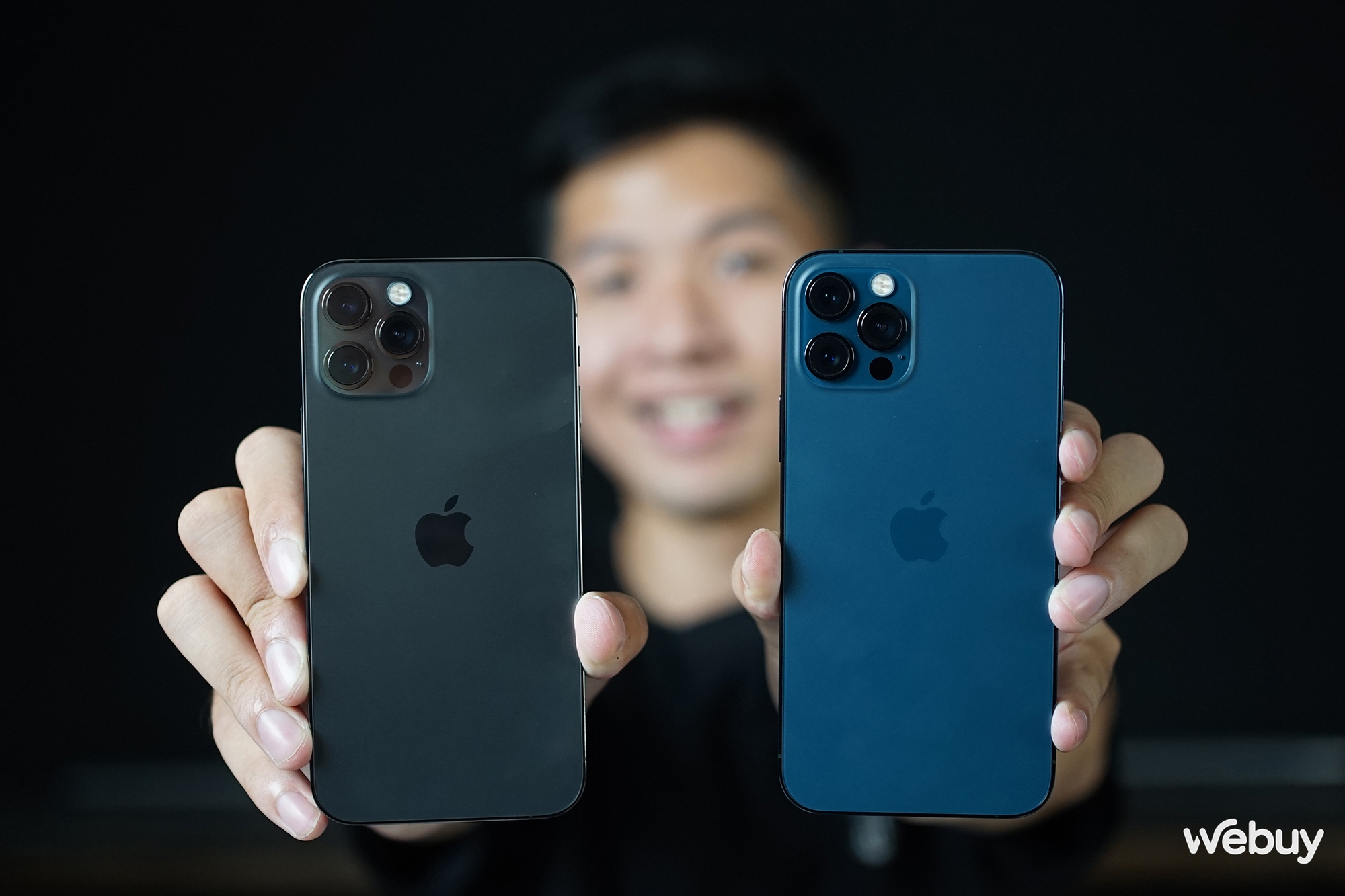 Chiều người dùng Việt, Apple &quot;xả kho&quot; iPhone 12 Pro Max nguyên seal giá hấp dẫn - Ảnh 4.