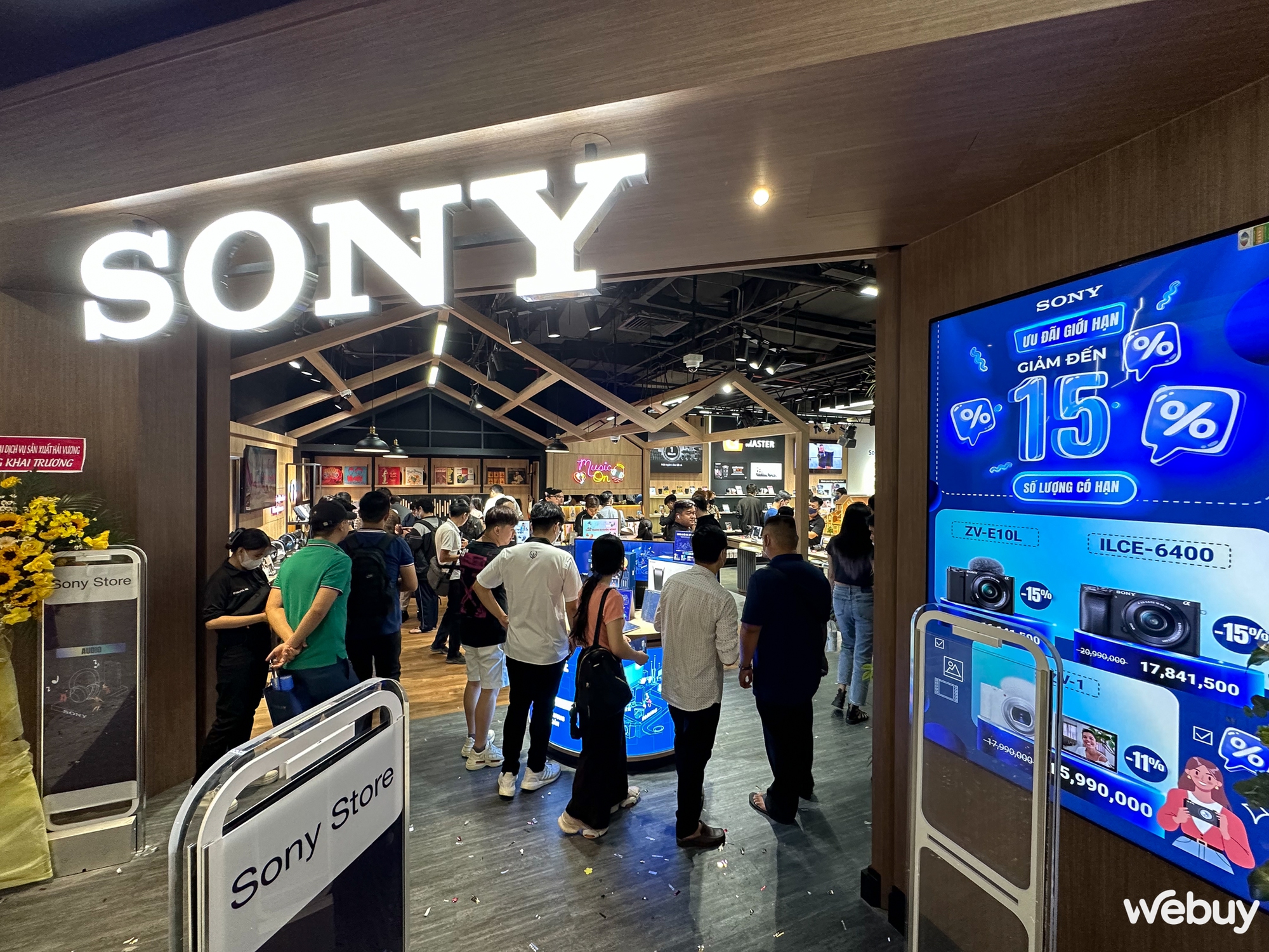 Sony Store đầu tiên khai trương tại Việt Nam, không gian giúp khách hàng thỏa sức trải nghiệm thiết bị mới - Ảnh 8.