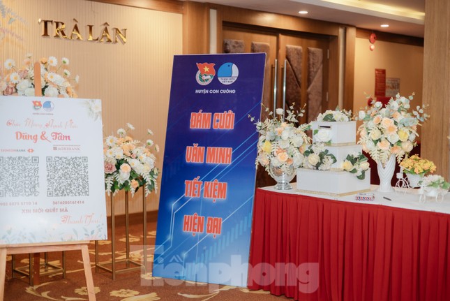 Thú vị đám cưới thời 4.0 ở Nghệ An, in hẳn QR Code để khách chuyển tiền mừng - Ảnh 3.