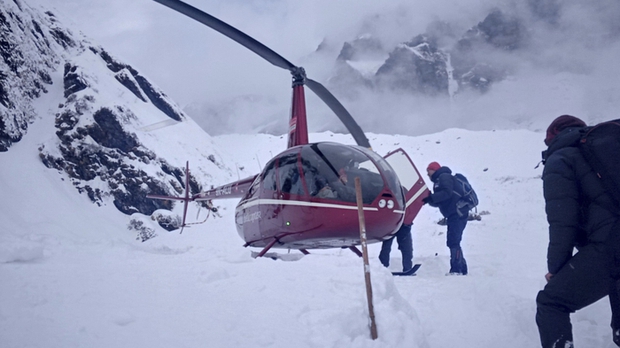  Hơn chục vụ tai nạn hàng không nghiêm trọng trong 30 năm: Tại sao bay ở Nepal lại nguy hiểm? - Ảnh 3.