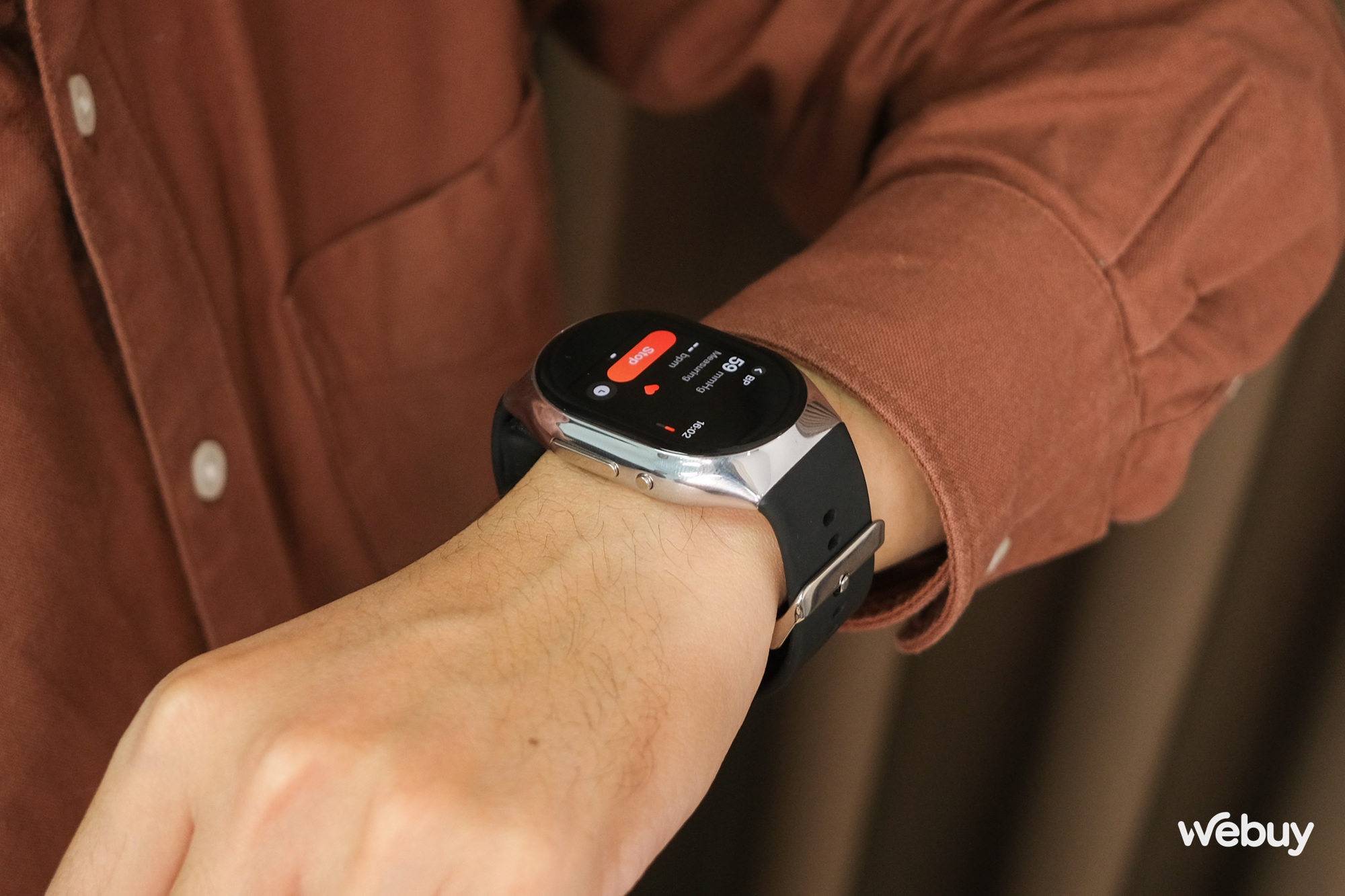 Smartwatch này có khả năng đo huyết áp bằng túi khí với độ chính xác cao, giá gần 5 triệu đồng - Ảnh 7.