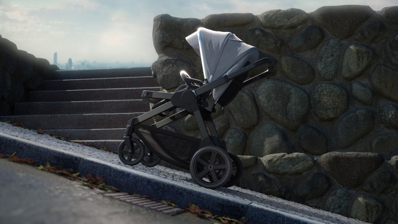 'Độc lạ' xe đẩy em bé: Gắn động cơ điện, tích hợp AI và chế độ tự lái, giá 89 triệu đồng - Ảnh 2.