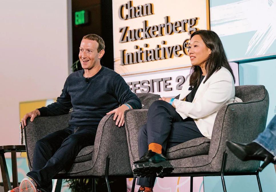 Mark Zuckerberg ở tuổi gần 40: Âm mưu xóa bỏ mọi tội lỗi đã làm trong thập kỷ qua bằng 1 dự án, nếu thành công sẽ vĩ đại hơn cả Bill Gates - Ảnh 2.