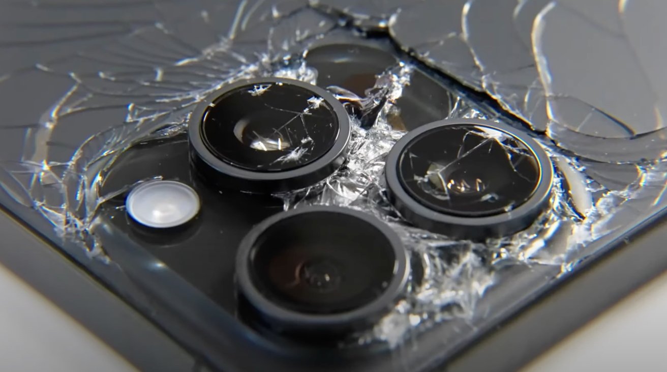 Thả rơi và nhúng nước iPhone 15 Pro Max và một loạt smartphone đắt tiền nhất, người thử nghiệm nhận kết quả bất ngờ - Ảnh 2.