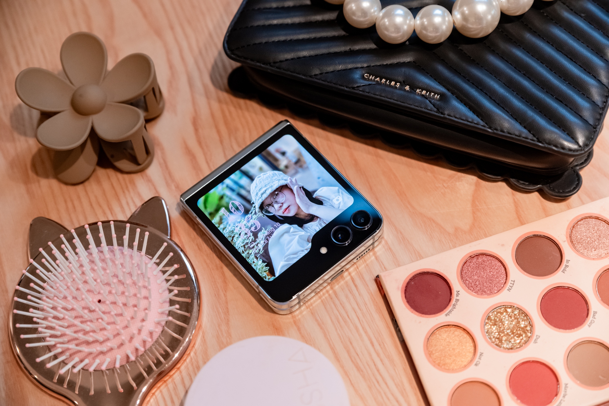 Galaxy Z Flip5 mang tới trải nghiệm thời trang mới cho thế hệ Z “biến hóa không giới hạn” - Ảnh 6.