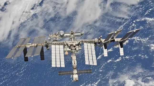 NASA điều tra rò rỉ amoniac trên khu vực Trạm vũ trụ quốc tế của Nga - Ảnh 2.