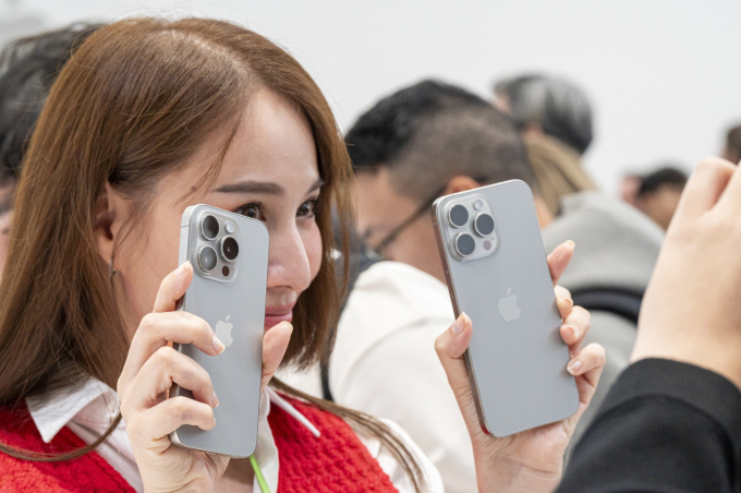 Người Trung Quốc chua chát: &quot;Nếu đang hả hê khi giá iPhone 15 phá đáy, bạn hãy nhìn qua thứ này&quot; - Ảnh 3.
