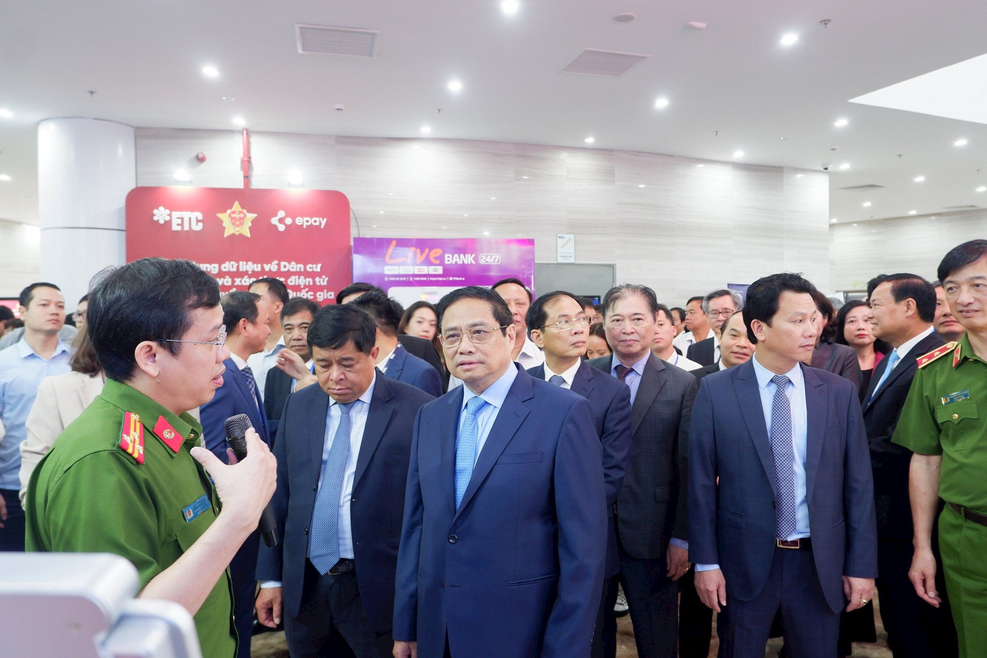 Viettel, Samsung, SpaceX hội tụ tại Triển lãm Quốc tế Đổi mới sáng tạo Việt Nam 2023: Trình diễn hàng loạt công nghệ mới, công bố chip 5G - Ảnh 14.