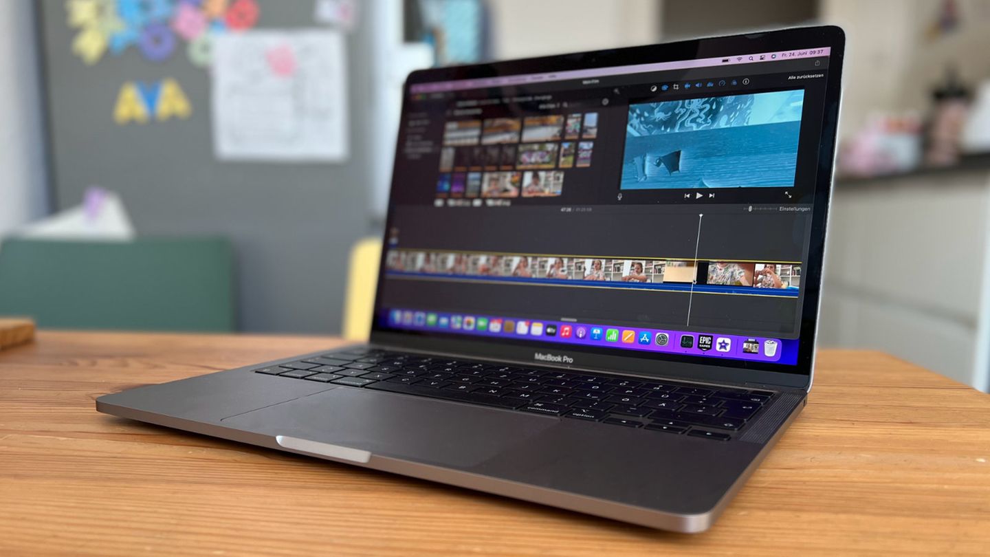 Apple MacBook Pro M2: Laptop dành cho công việc với đẳng cấp đã được khẳng định - Ảnh 4.