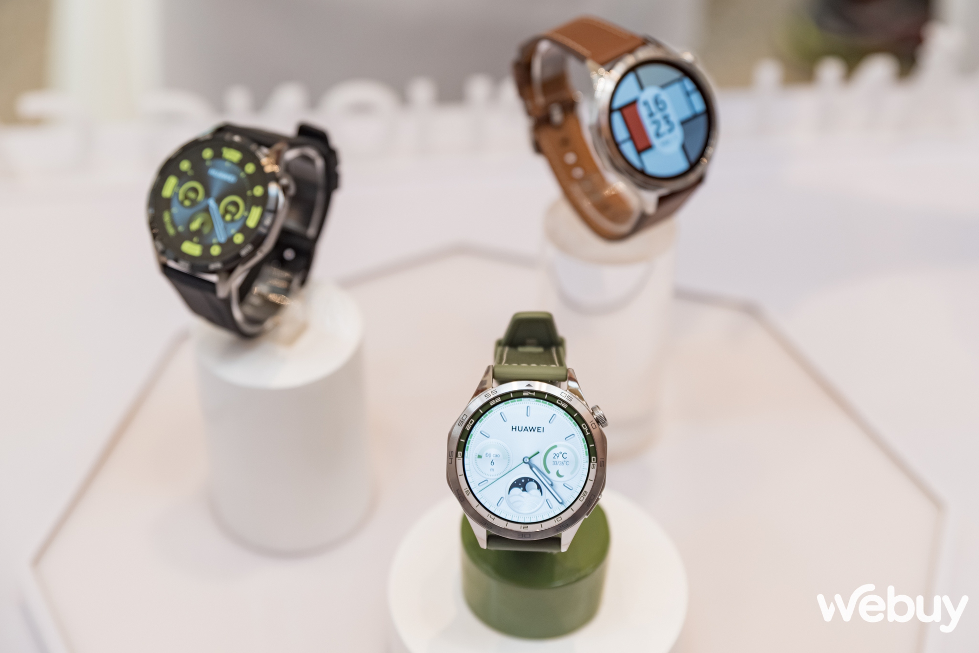 Huawei ra mắt Watch GT 4: Thiết kế đa phong cách, nhiều cải tiến sức khoẻ lẫn thể thao, giá từ 6 triệu đồng - Ảnh 1.