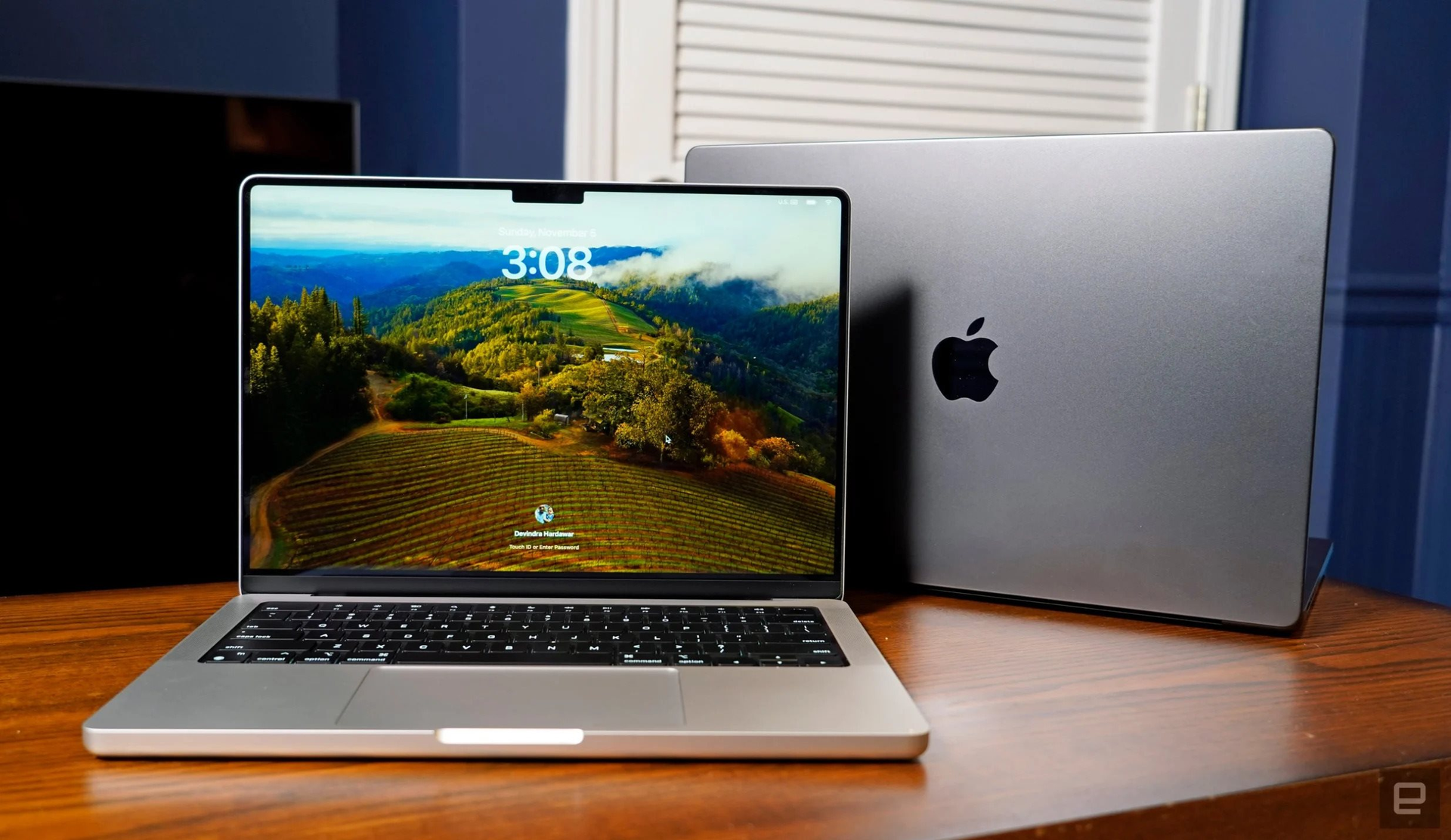 Sếp Apple khẳng định MacBook Pro M3 chỉ cần 8GB RAM là đủ, thử nghiệm thực tế cho thấy điều bất ngờ khi 'đấu' với 16GB RAM- Ảnh 2.
