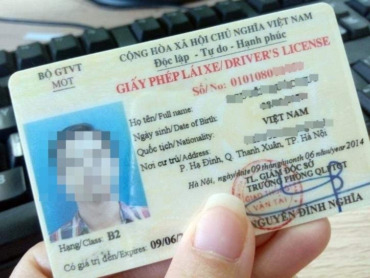 5 loại giấy tờ cần có để đổi giấy phép lái xe online từ thẻ giấy sang thẻ nhựa- Ảnh 1.