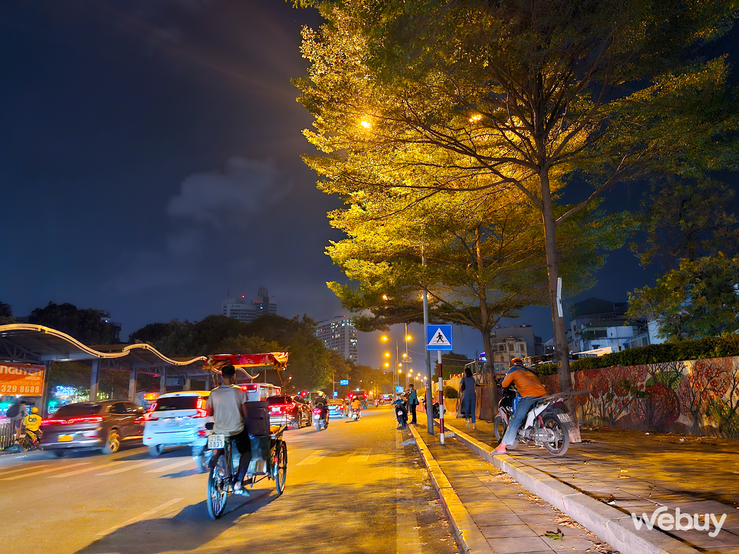 Dạo phố Hà Nội cuối tuần với Nightography của Galaxy S23 FE - Ảnh 11.