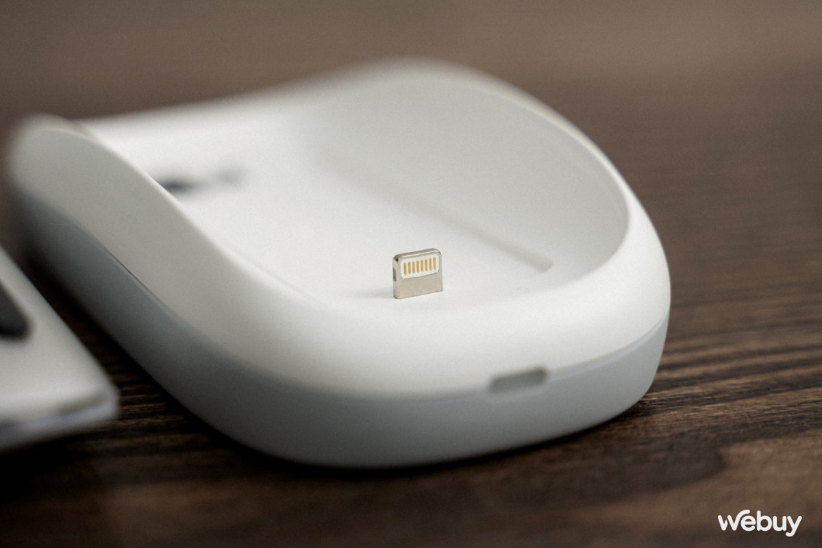 Ốp công thái học cho Apple Magic Mouse: Cầm “sướng” hơn, thêm sạc không dây nhưng dùng 1 phút là phải bỏ - Ảnh 6.