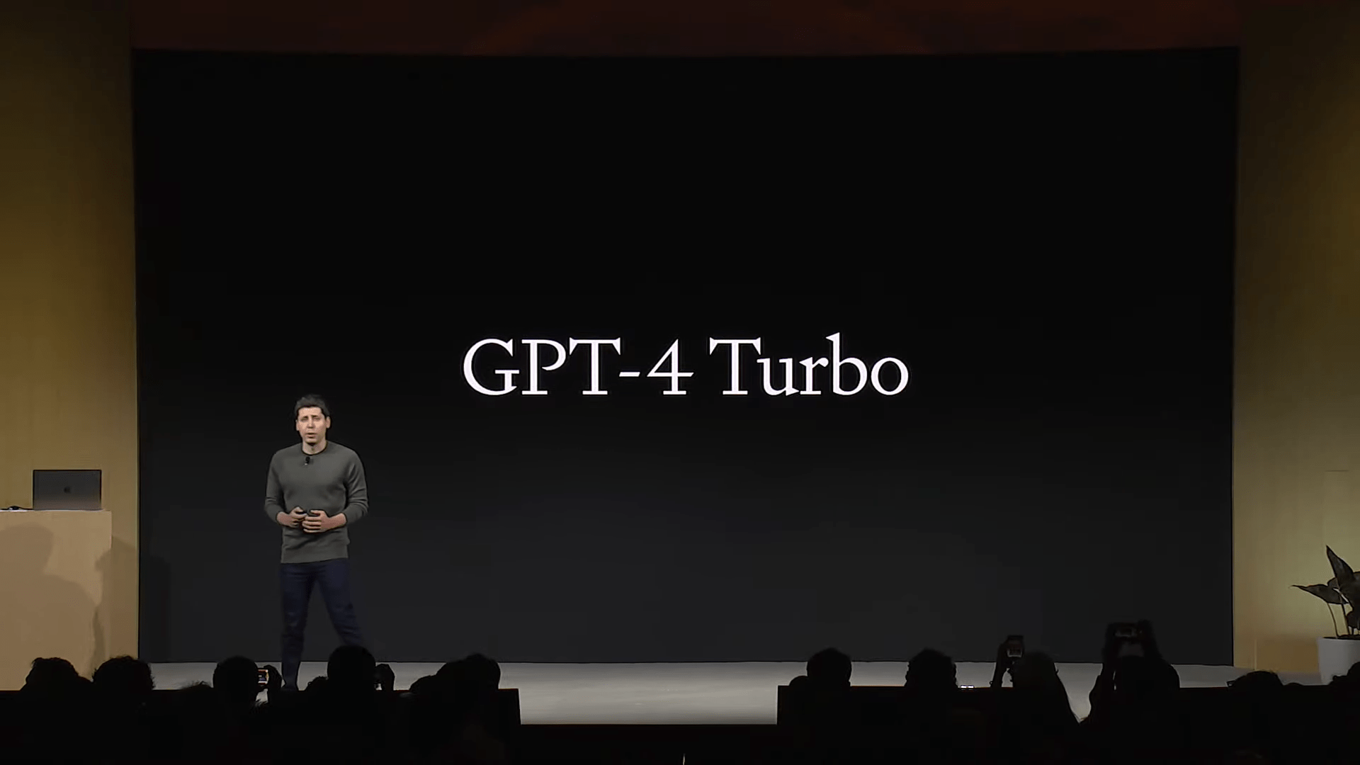 Ra mắt GPT-4 Turbo mới, thông minh hơn, chi phí thấp hơn, tùy biến cao hơn, OpenAI đang cách mạng hóa cả ngành AI - Ảnh 2.