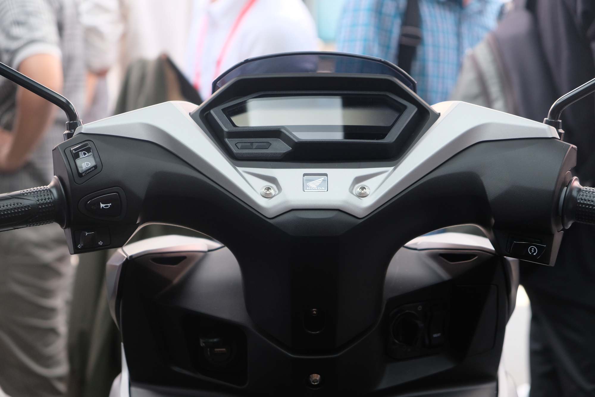 Honda Winner X 2024 ra mắt Việt Nam: Giá từ hơn 46 triệu, thêm công nghệ của xe đua đấu Exciter- Ảnh 8.