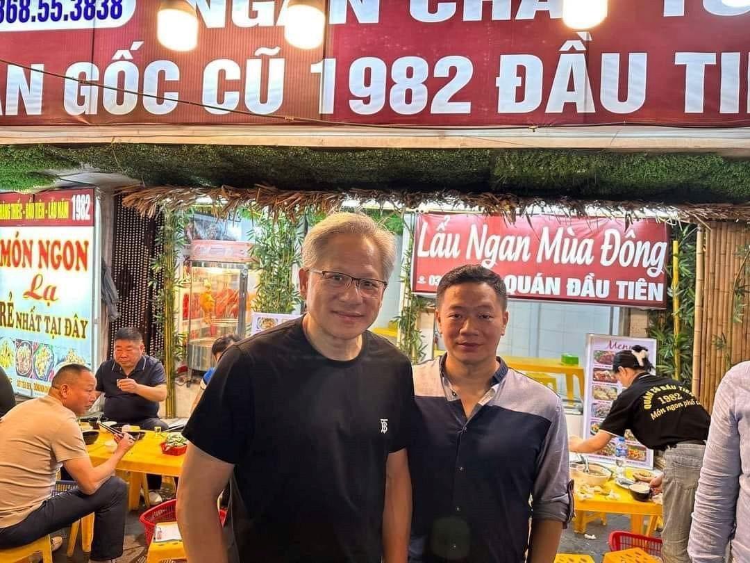 CEO VNG cùng CEO Tập đoàn chip hơn 1.000 tỷ USD của Mỹ đi ăn uống tại quán vỉa hè Hà Nội- Ảnh 2.