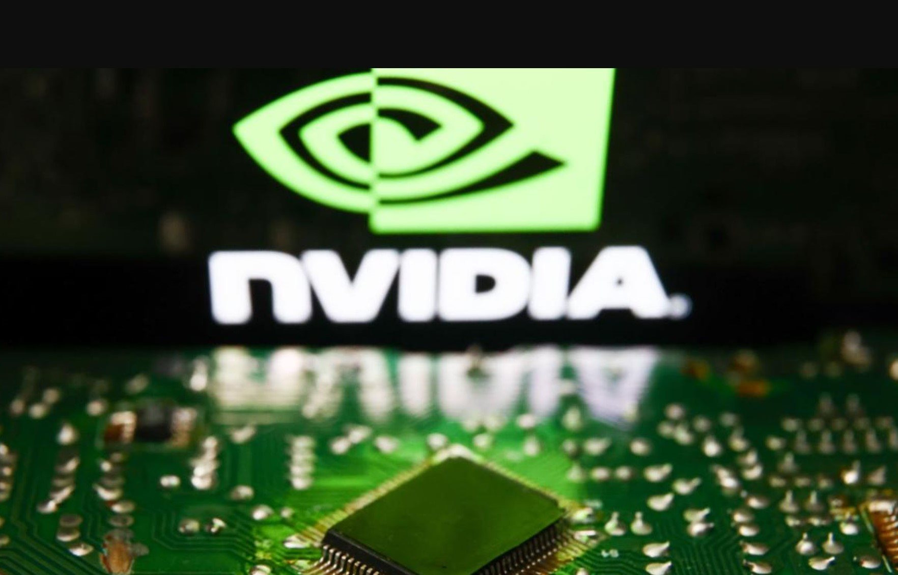 Nvidia và AI đã thay đổi cục diện ngành công nghiệp chip và các đối thủ giờ đây phải chạy theo- Ảnh 1.