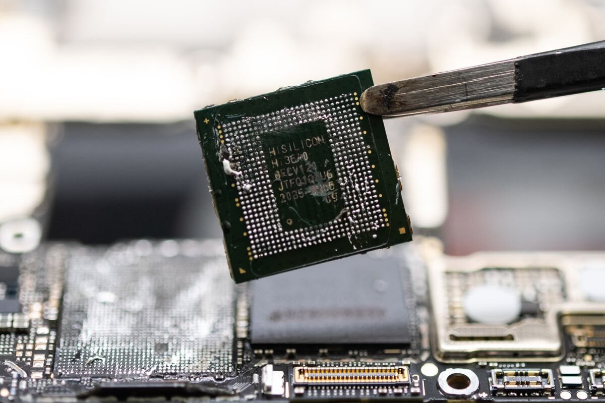 Ngành chip sắp sửa chào đón ông vua cá kiếm mới sau ba thập kỷ thống trị bởi Intel, Samsung- Ảnh 1.