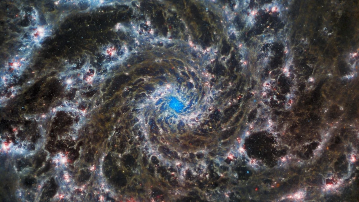 7 bức ảnh đáng kinh ngạc chụp từ Kính viễn vọng Không gian James Webb- Ảnh 3.