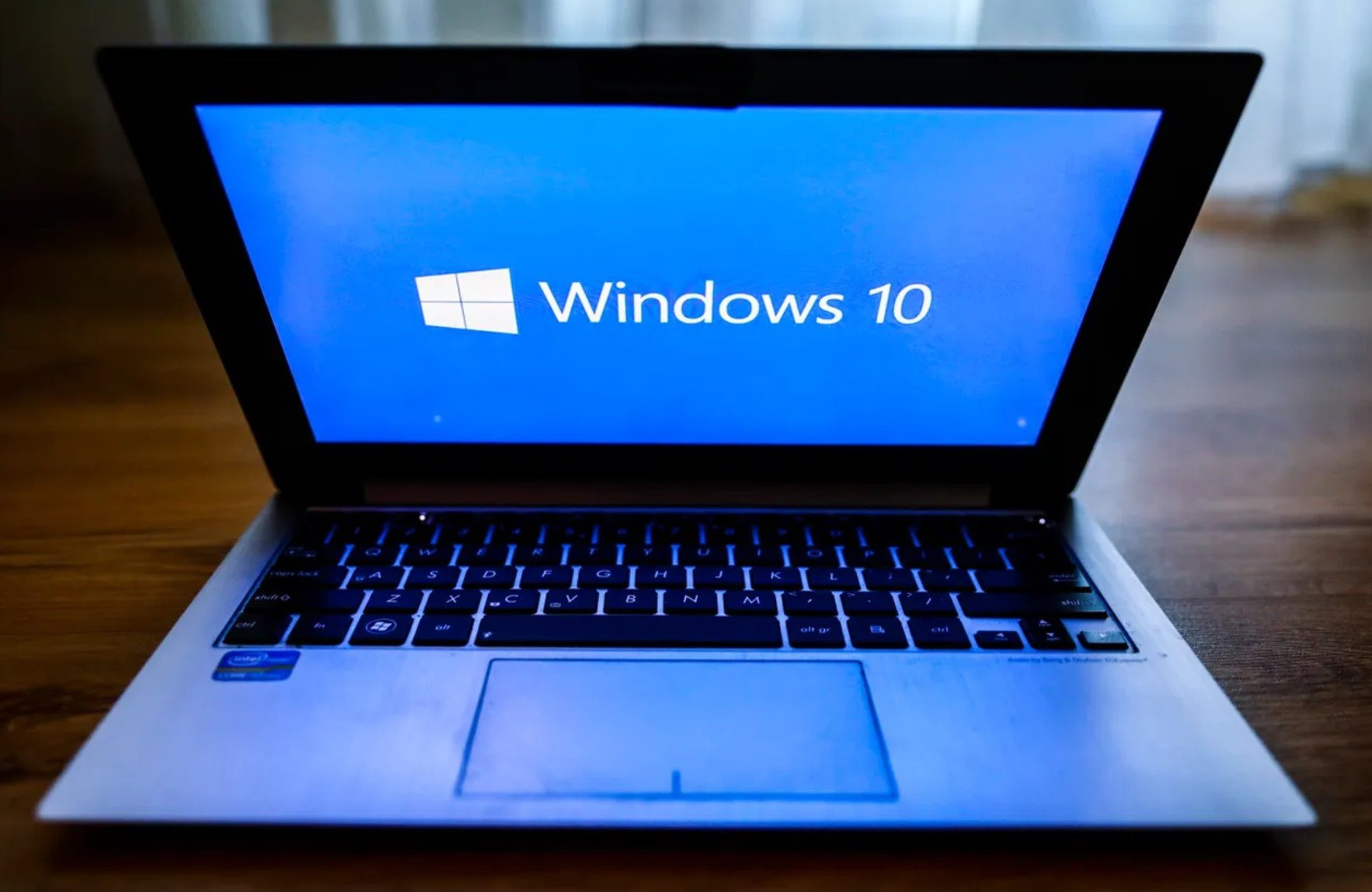 5 điều bạn có thể làm khi máy tính Windows 10 của mình bị Microsoft “bỏ rơi”- Ảnh 1.