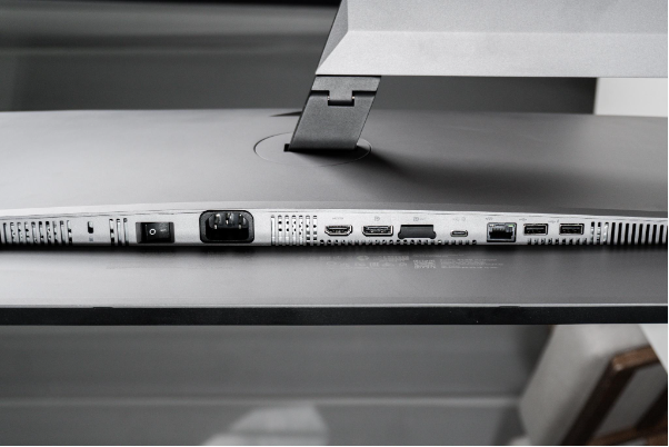 HP Z27k G3 4K USB-C: Thiết kế chân thực mọi khung hình- Ảnh 4.