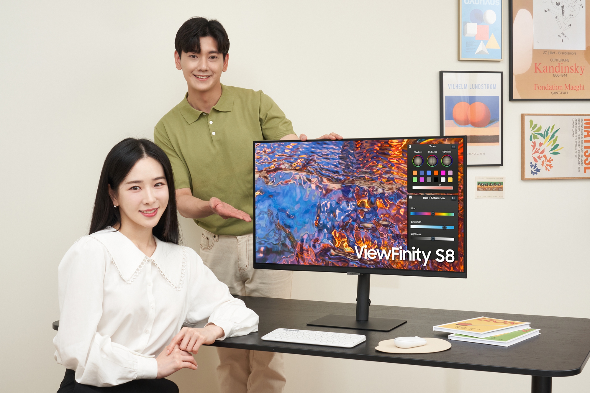 Samsung UR55 và Viewfinity S8: 2 mẫu màn hình đồ họa của Samsung dành cho người mới bắt đầu- Ảnh 2.