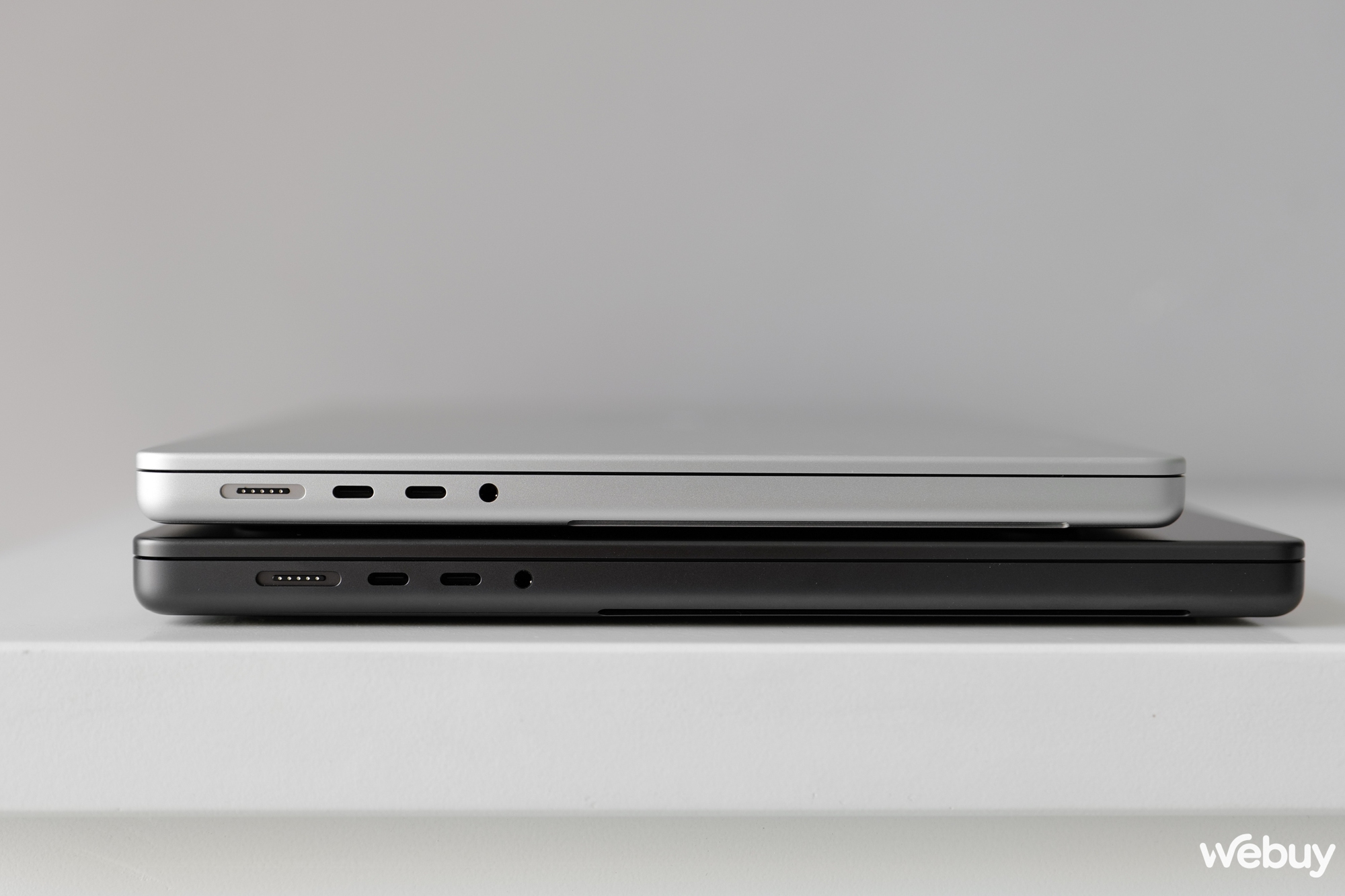 Mở hộp bộ đôi MacBook Pro M3 mới: Có thêm màu đen cực đẹp, hiệu năng vô đối, giá chính hãng từ 39.99 triệu đồng- Ảnh 21.