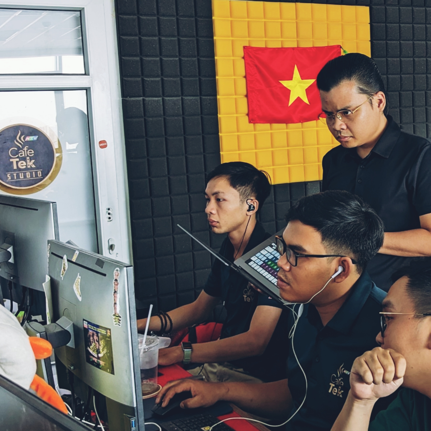 Lần đầu tiên, một phóng sự do ChatGPT viết kịch bản được phát sóng trên truyền hình Việt Nam - Ảnh 8.