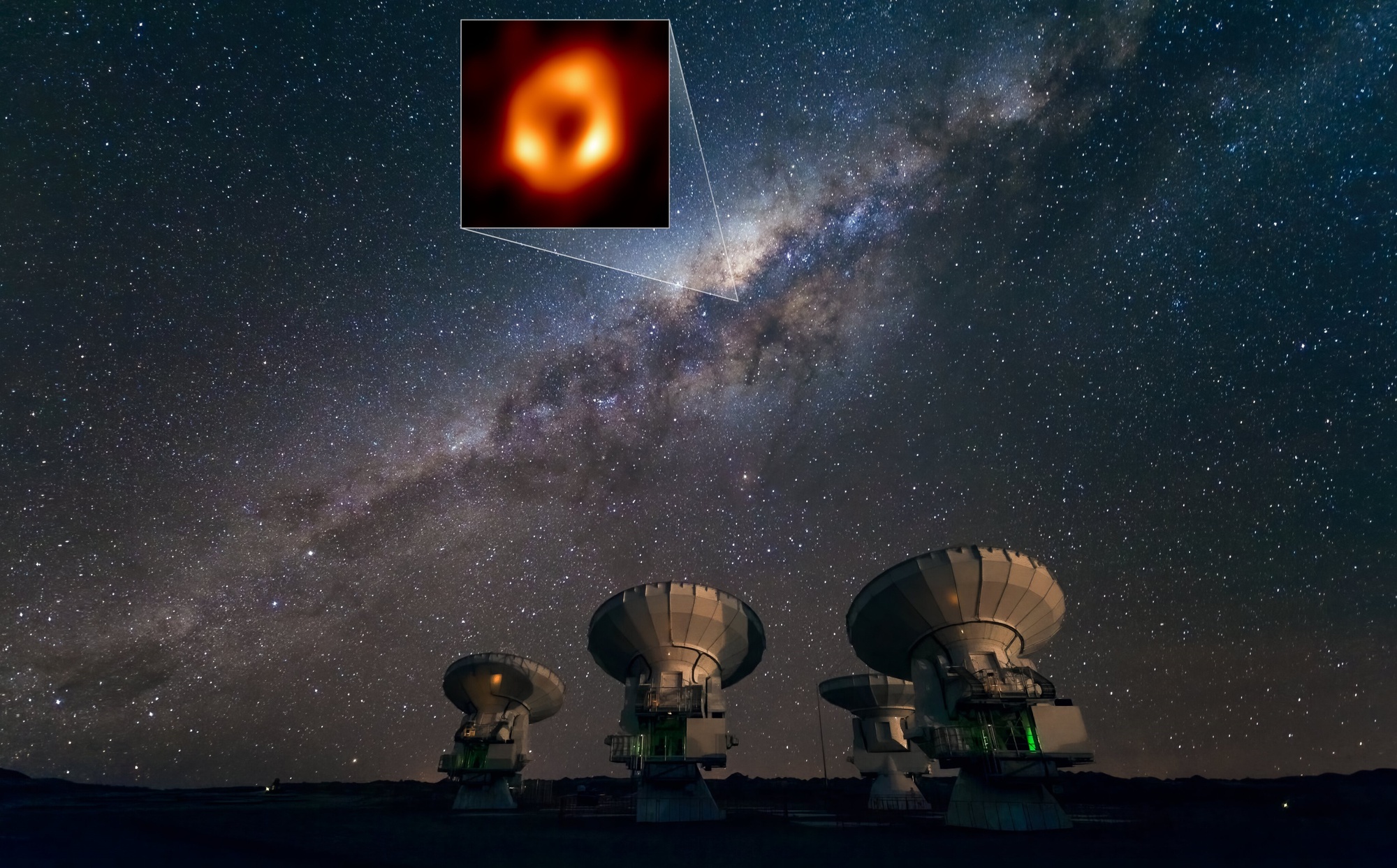 Các nhà thiên văn học vừa tìm thấy một lỗ đen siêu lớn đang cố gắng 'chạy trốn' khỏi thiên hà của mình - Ảnh 3.