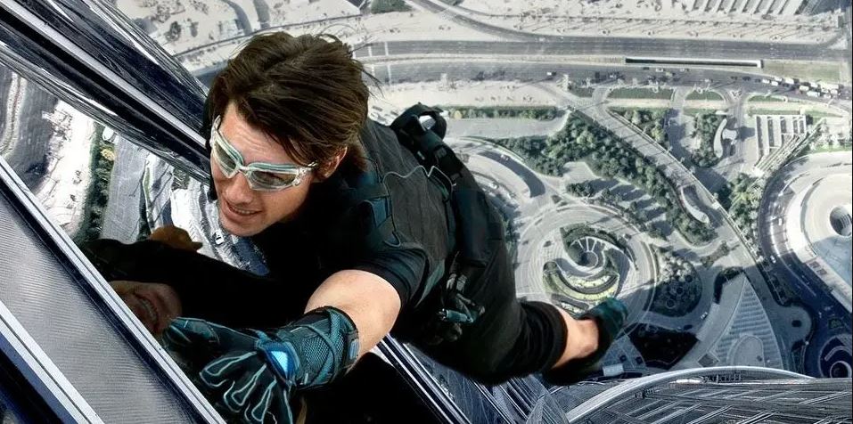 Tom Cruise đã tự mình thực hiện những phân cảnh mạo hiểm để đời như thế nào? - Ảnh 2.