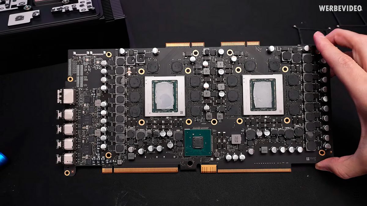 Ra mắt từ 2021 với giá bán gần 120 triệu đồng, GPU lõi kép độc quyền của Mac Pro vẫn vượt mặt RTX 4080 và RX 7900 XTX về hiệu năng - Ảnh 1.