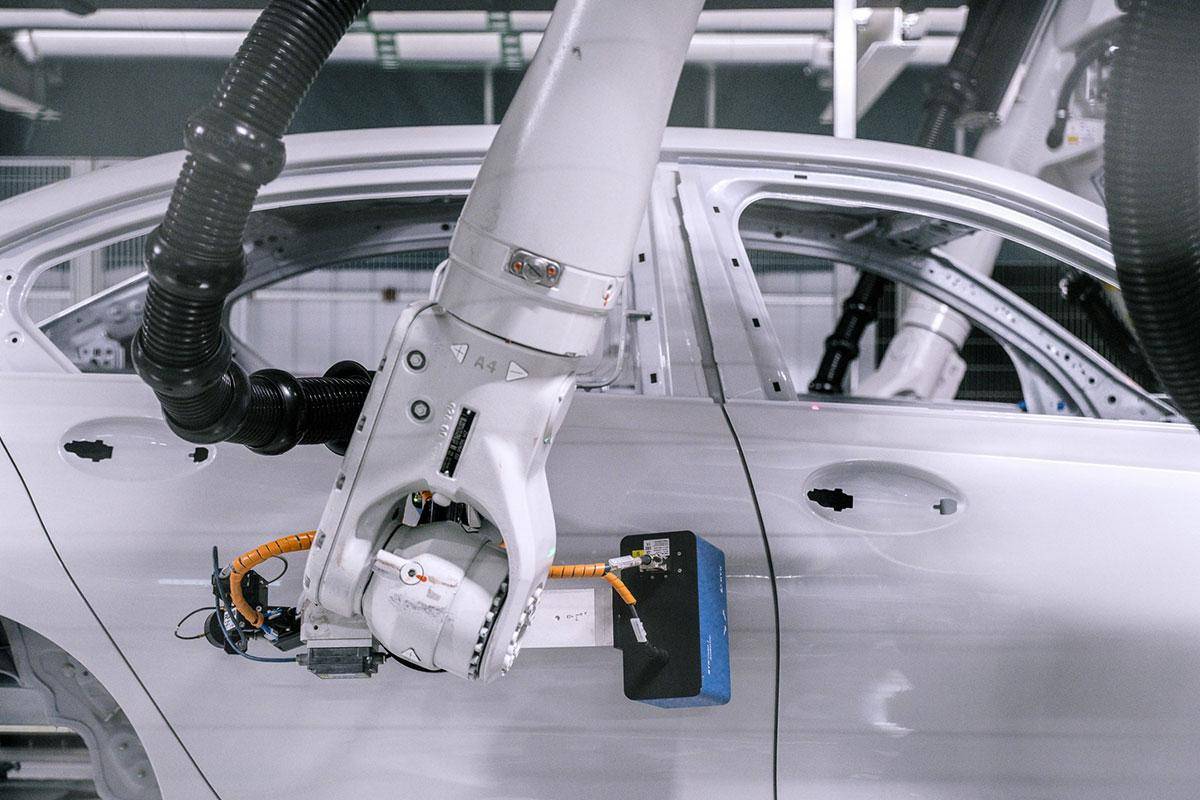 BMW quyết định 'sản xuất' xe trong môi trường thực thế ảo - Ảnh 3.