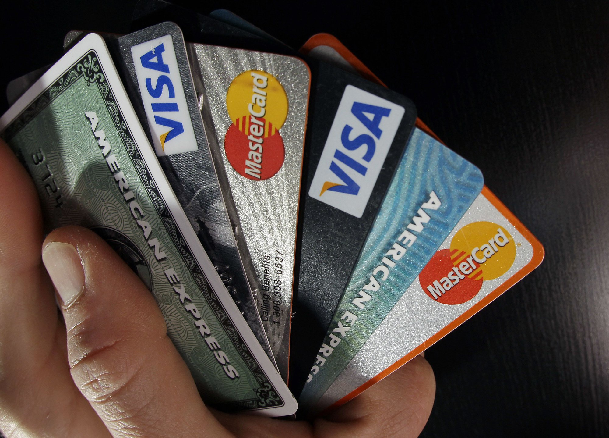 Dùng thẻ tín dụng không bao giờ sợ ngập trong nợ nếu biết 3 bí kíp này