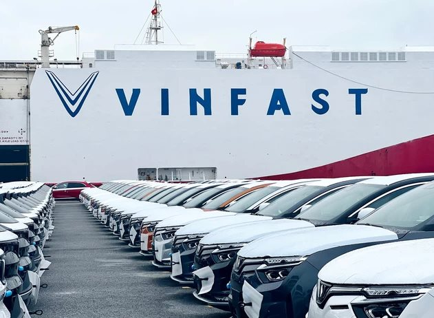 Thời tới với ngành xe điện, đối tác pin của VinFast ghi nhận doanh số &quot;khủng&quot; cỡ nào trong năm 2022? - Ảnh 1.