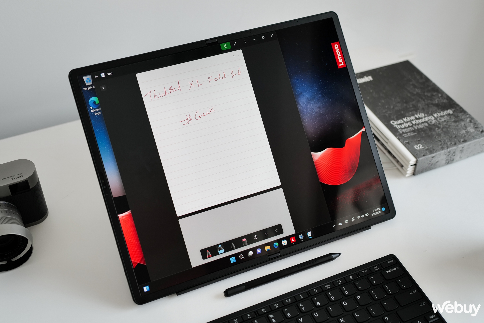 Cận cảnh Lenovo ThinkPad X1 Fold 16 Gen 1: Laptop doanh nhân 16 inch trong thân hình máy tính bảng - Ảnh 1.