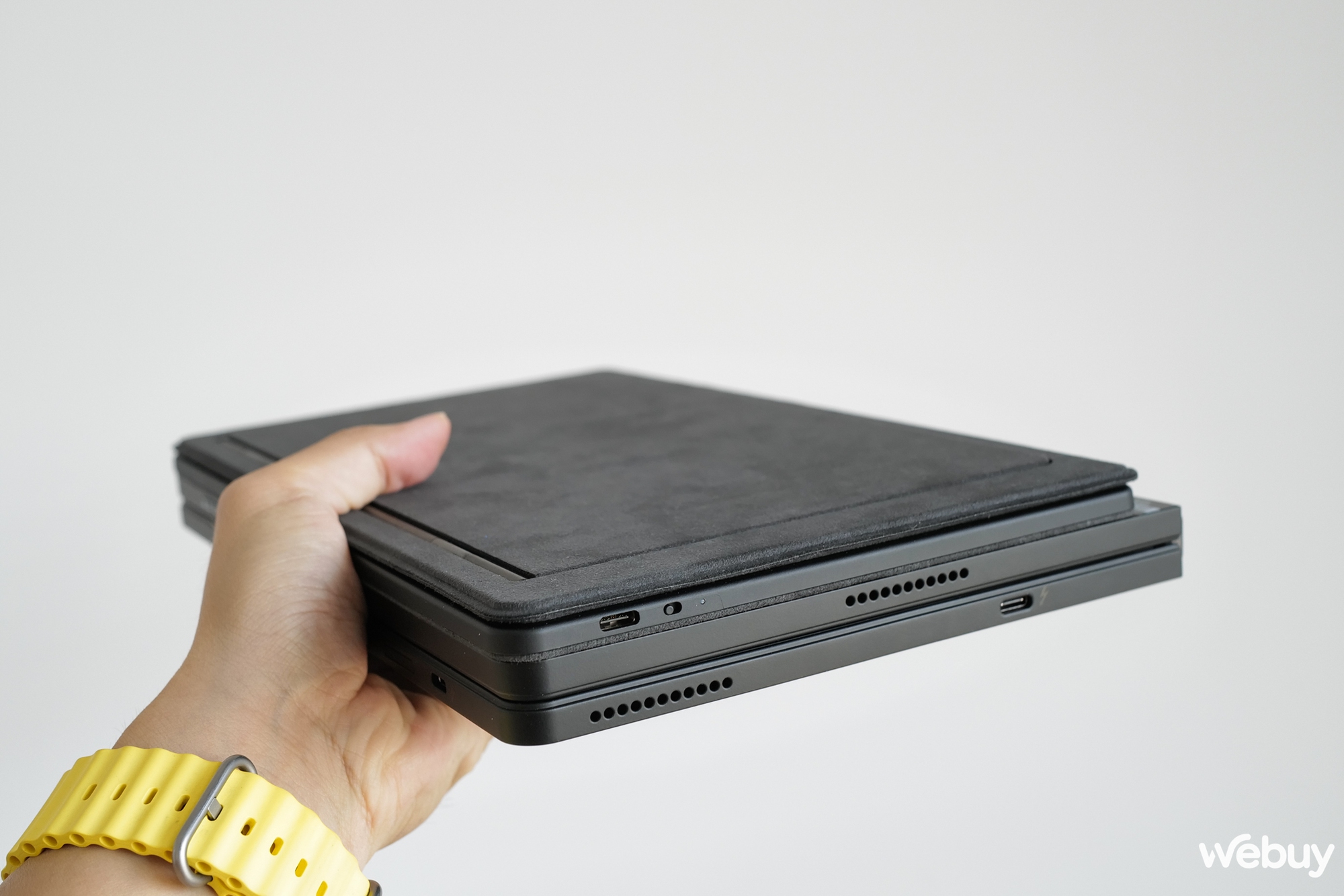 Cận cảnh Lenovo ThinkPad X1 Fold 16 Gen 1: Laptop doanh nhân 16 inch trong thân hình máy tính bảng - Ảnh 21.