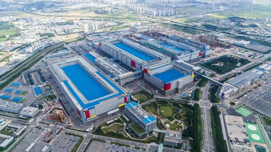 Với khoản đầu tư khủng 230 tỷ USD, quốc gia châu Á này có thể sẽ trở thành trung tâm sản xuất chip lớn nhất thế giới - Ảnh 1.