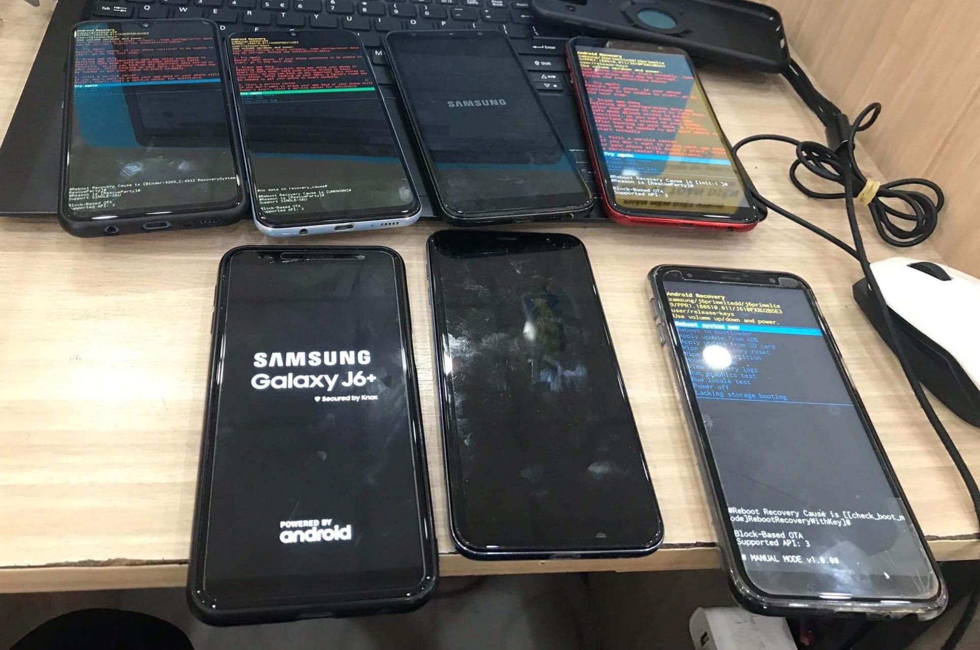 Điện thoại Samsung bất ngờ biến thành &quot;cục gạch&quot;: Tại sao Samsung không phải chịu trách nhiệm? - Ảnh 2.