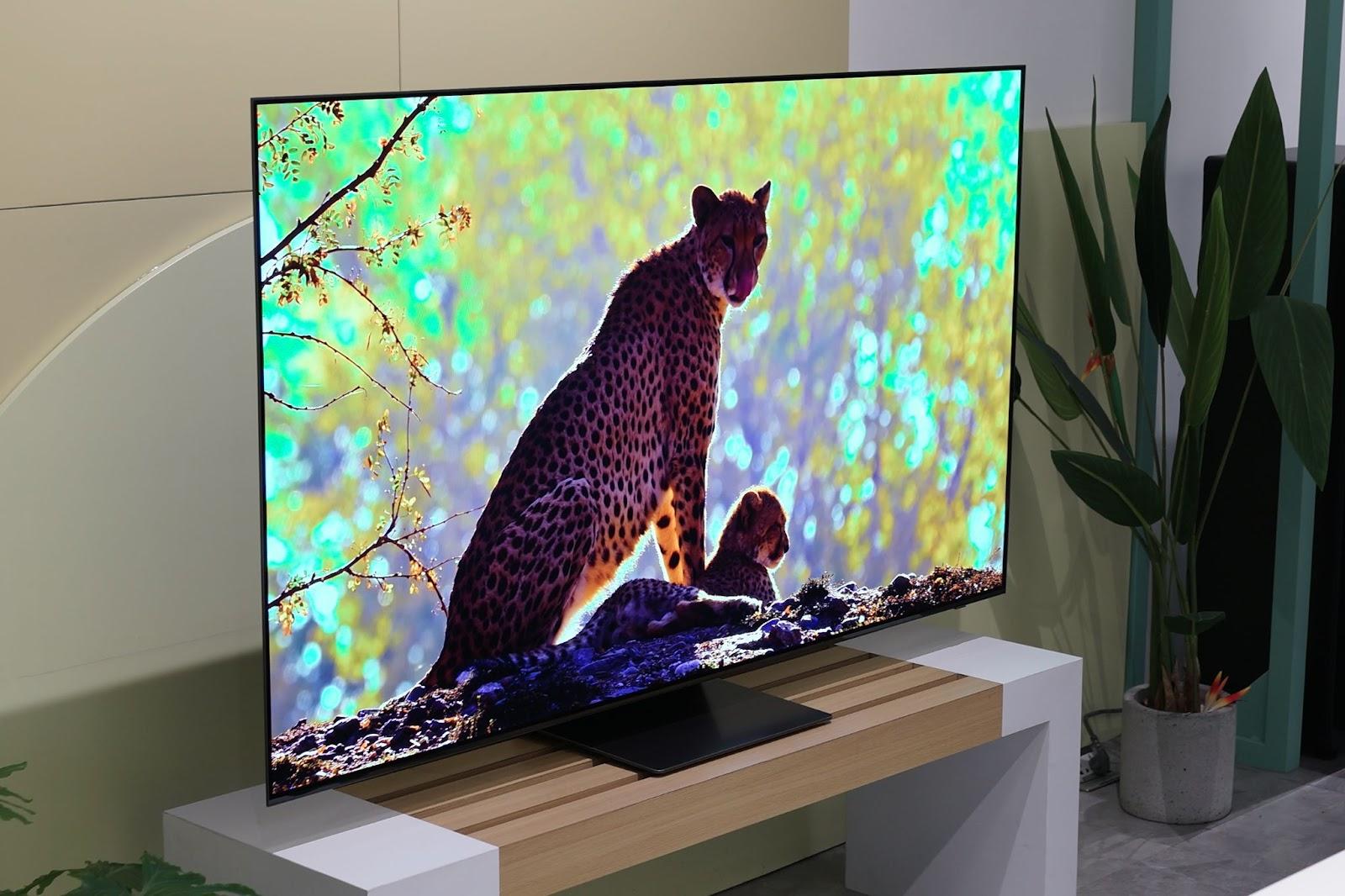 Chẳng ai làm TV OLED như Samsung, nhưng hóa ra đó lại là cách tốt nhất - Ảnh 2.