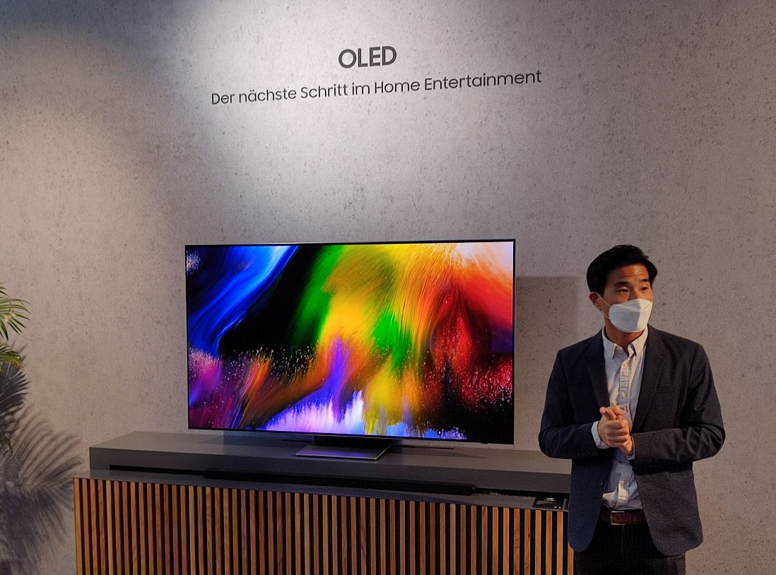 Chẳng ai làm TV OLED như Samsung, nhưng hóa ra đó lại là cách tốt nhất - Ảnh 3.