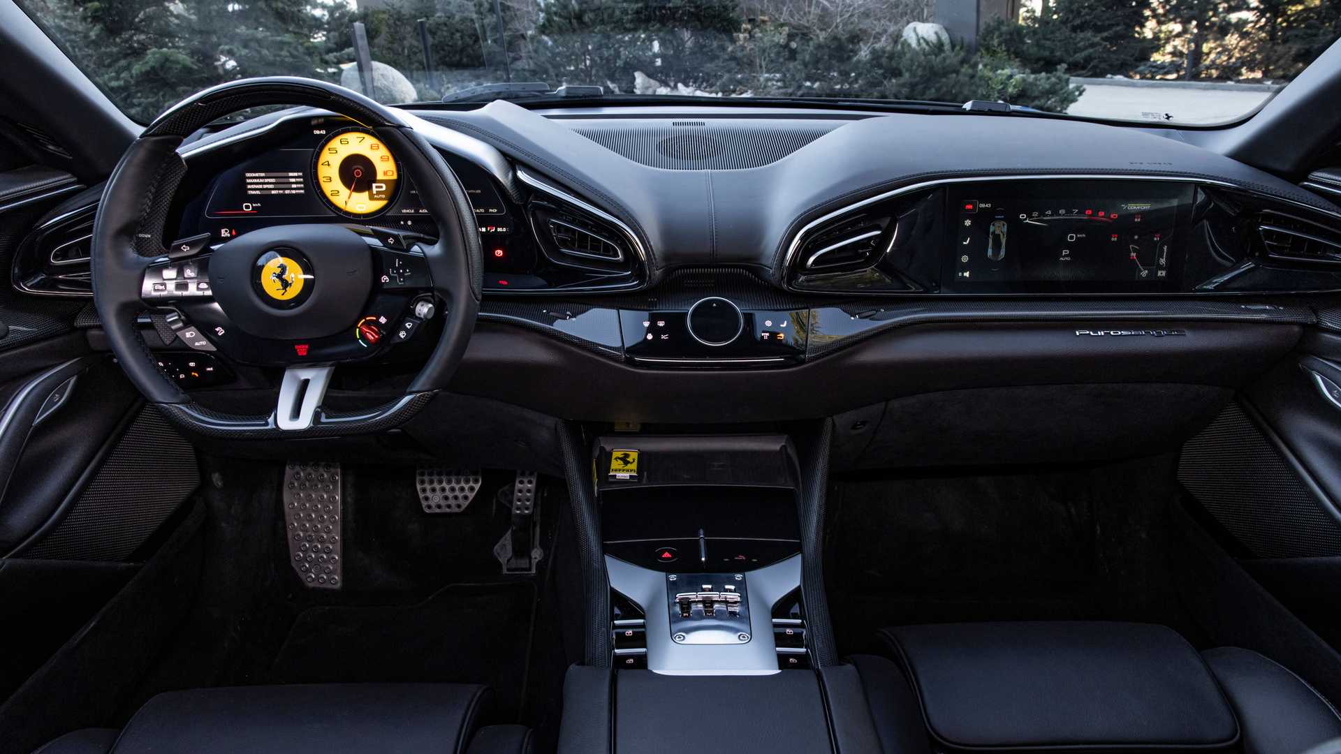 Ai rồi cũng phải thay đổi thôi: Ferrari sắp sử dụng màn hình xịn từ Samsung - Ảnh 2.