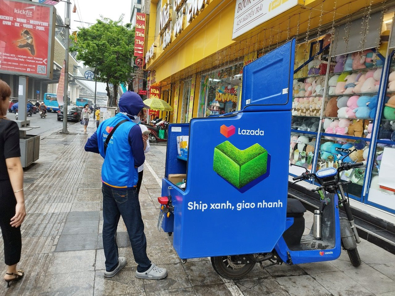 Xuất hiện hãng xe điện Make in Vietnam chuyên dùng để giao hàng: Tự tin có hệ sinh thái pin ưu việt hơn VinFast hay Dat Bike, hợp tác cùng Lazada, DHL, Viettel Post... - Ảnh 2.