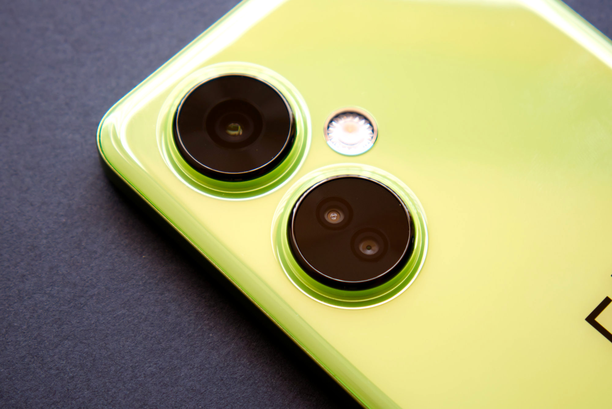 OnePlus ra mắt smartphone tầm trung có camera 108MP, chip Snapdragon 695, giá 8,5 triệu đồng - Ảnh 2.
